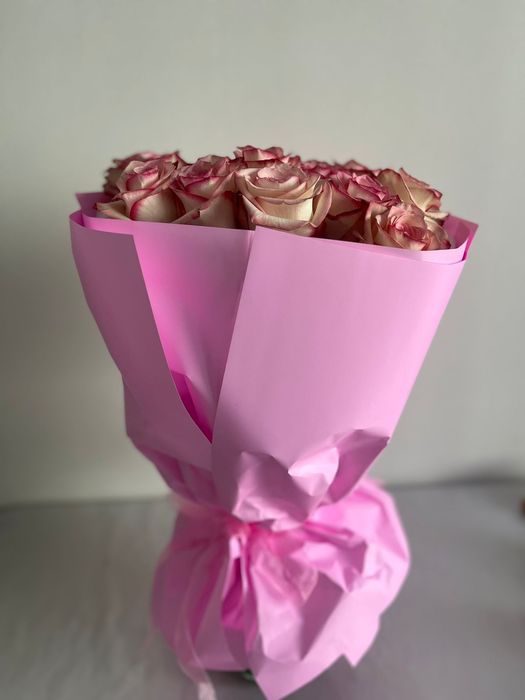 Цветы ,розы ,25 шт