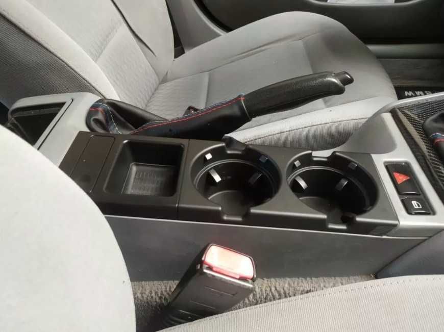 Поставка за чаши за BMW E46 с монетник - комплект 2бр -10% ОТСТЪПКА