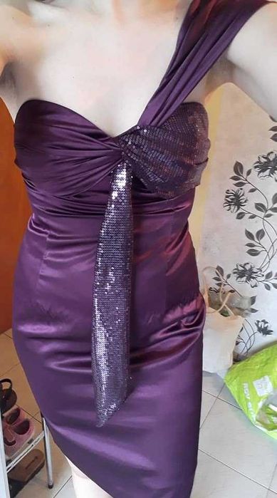 Коктейлна официална рокля сатен