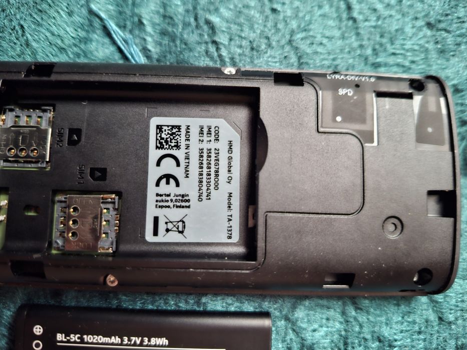 Telefon mobil Nokia 1378 clasic cu taste