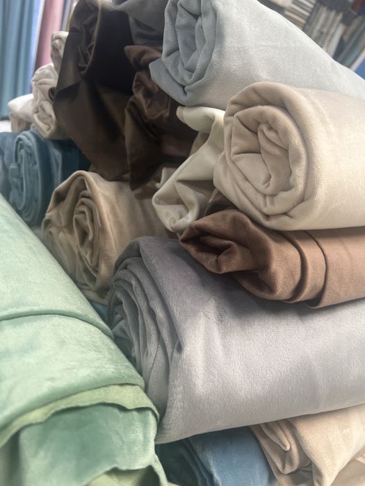 Лоскутки тканей ( шторных, тюлевых)