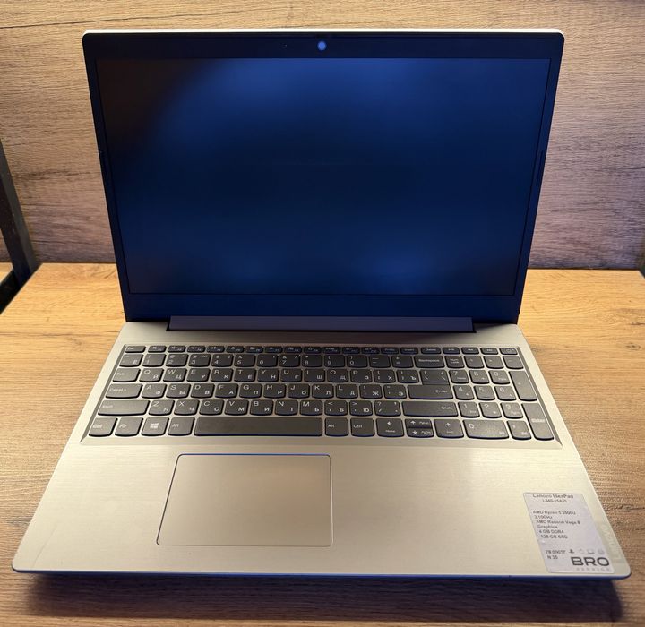 Ноутбук для работы и учебы Lenovo 2023г
