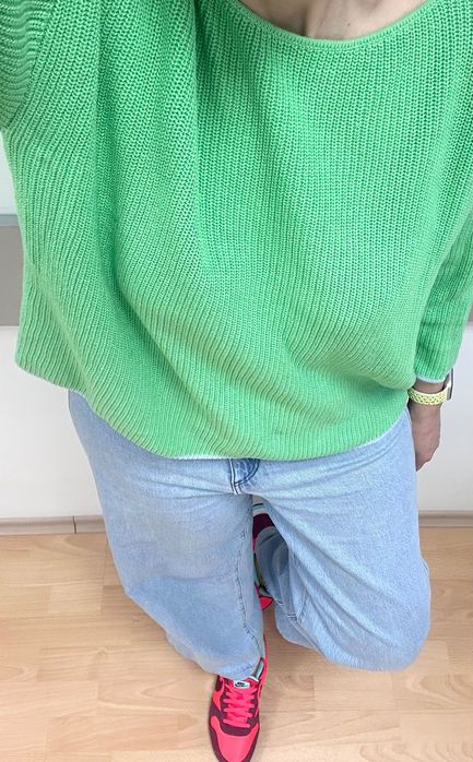 Супер готина блуза в пастелно зелен цвят Comma