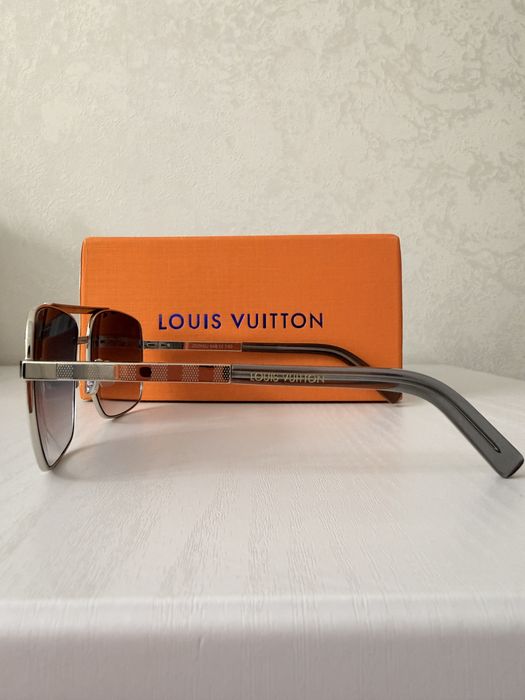 Продается люксовые вещи Loius Vuitton 1:1