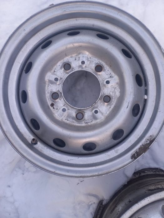 Продам четыре диска на ниву