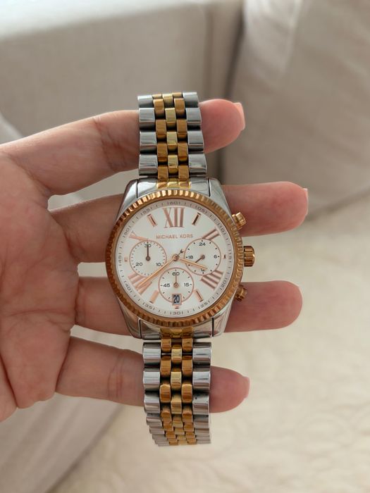 Продам часы Michael Kors