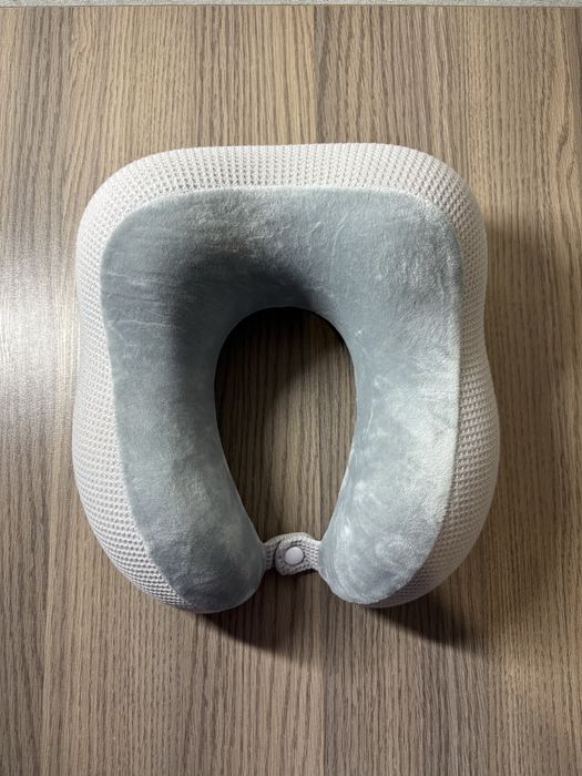 Подушка для самолета