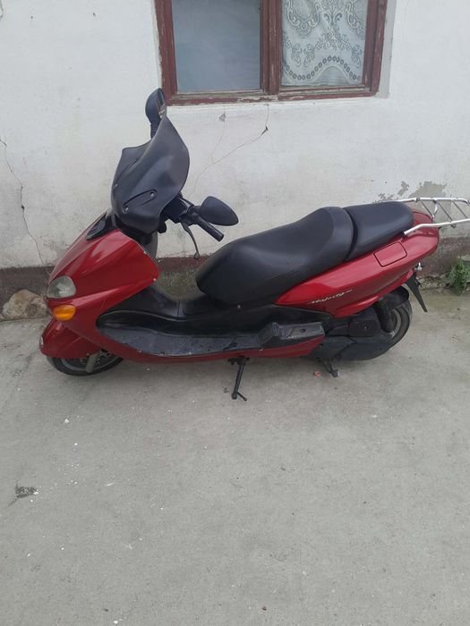 Yamaha majesty 125