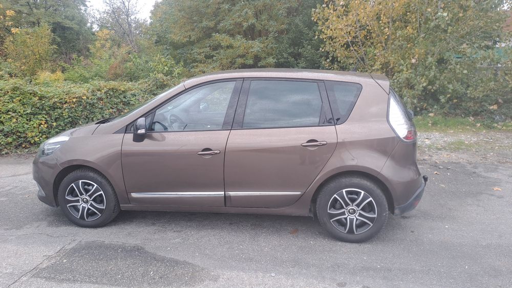 Renault Megane Scenic Bose Edition-1.2tce Euro 6
