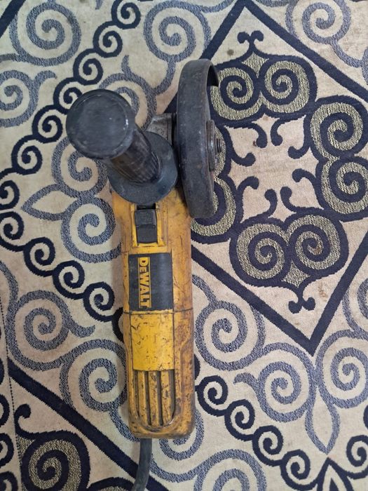 болгарка DeWalt 125mm