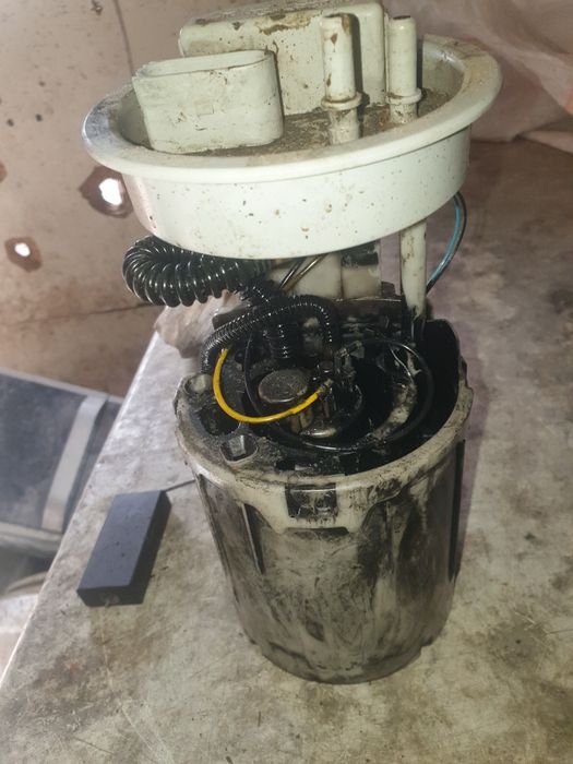 Vând pompa din rezervor  Skoda fabia diesel