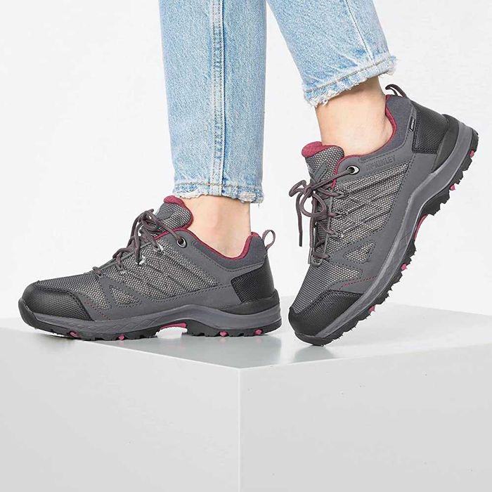 McKinley (Австрия) женские кроссовки для активного отдыха