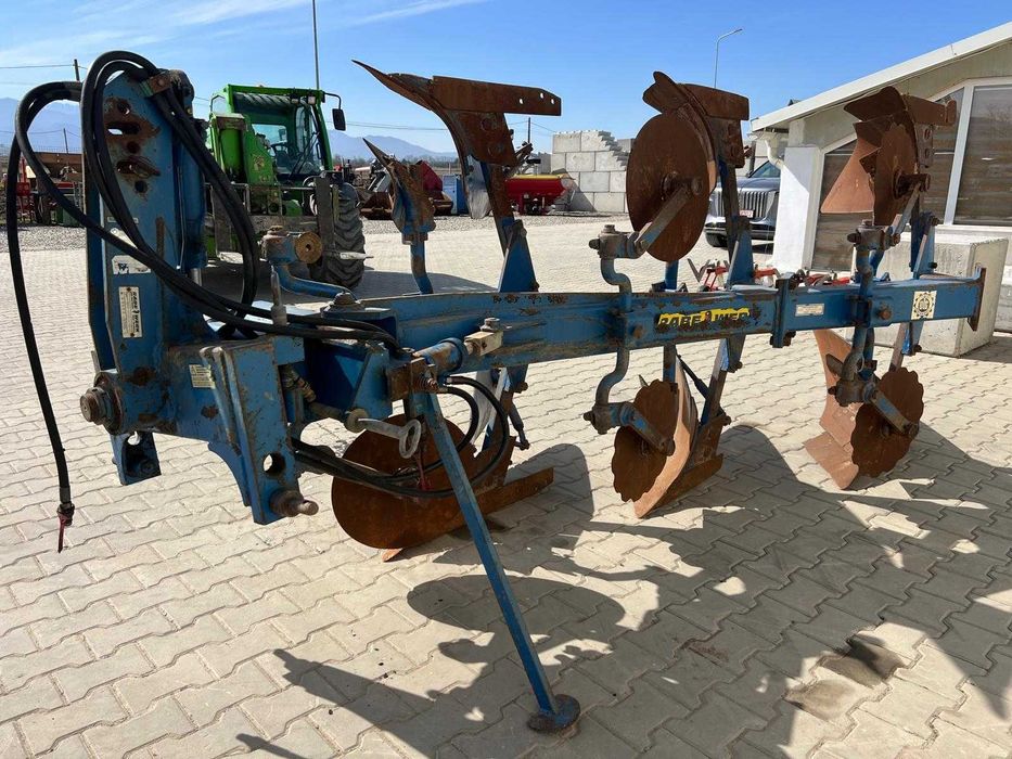 Плуг Rabe Werk – 3 бразди (тела), обръщателен, хидравличен (мин. 100 к.с.)