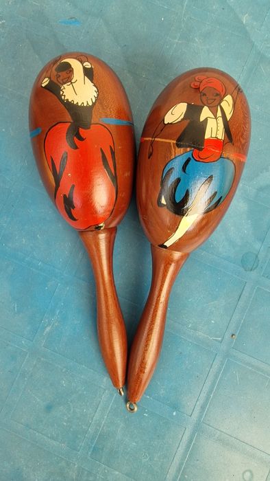 Маракаси         .