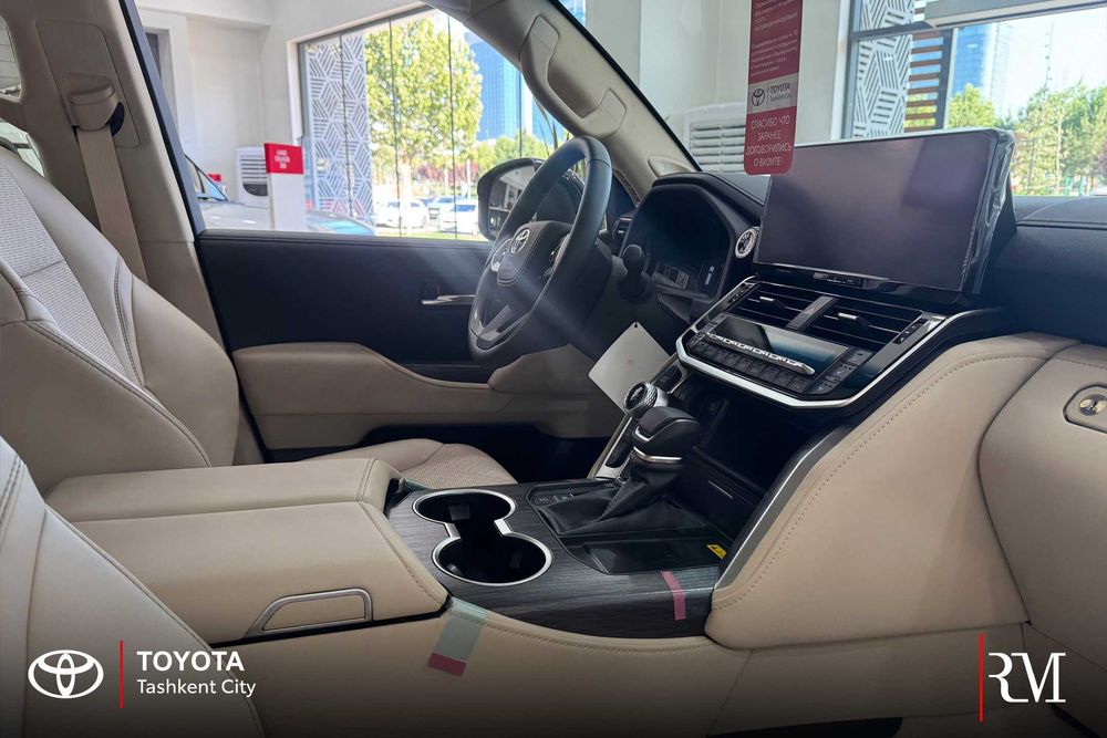 Toyota Land Cruiser 300 Luxury 5 местный