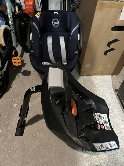 Scoică auto Cybex Aton 5 + bază Isofix – Set complet