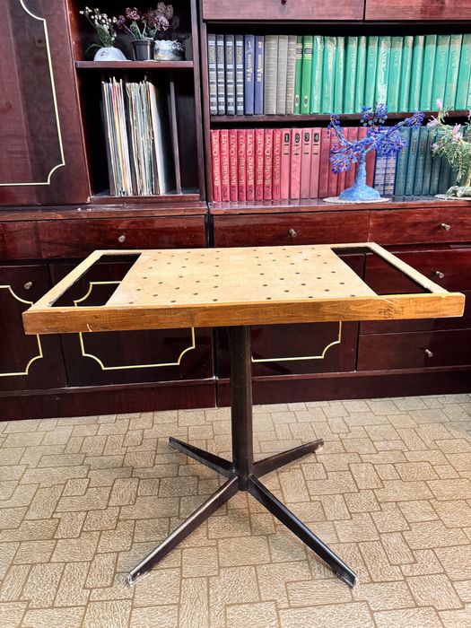 Подставка под телевизор