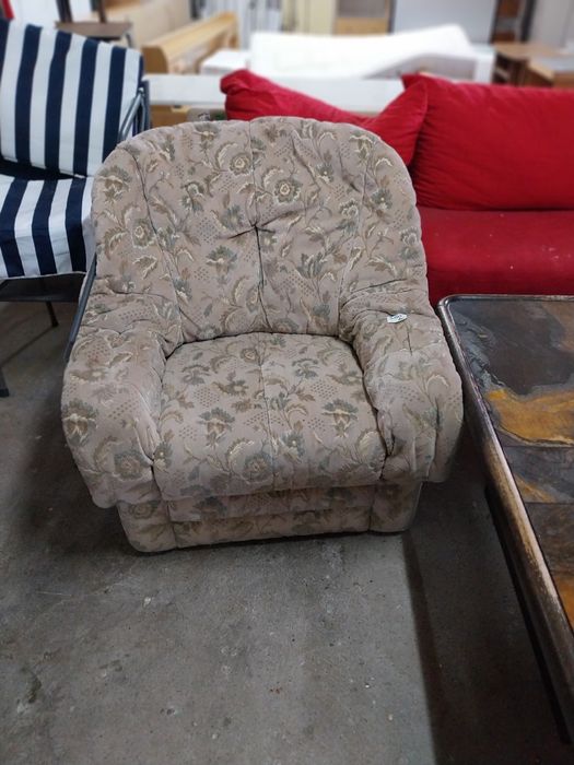 Fotoliu cu roti. . Baia Sprie • OLX.ro