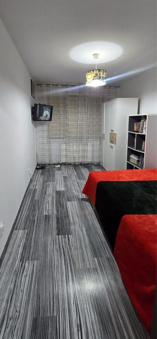 Vand apartament  - centru Pascani
