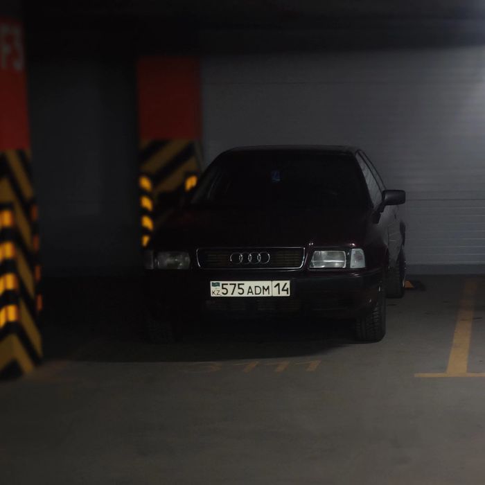 Продам Ауди 80 В4