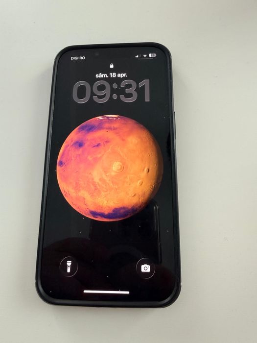 Vand iphone 13 liber de retea