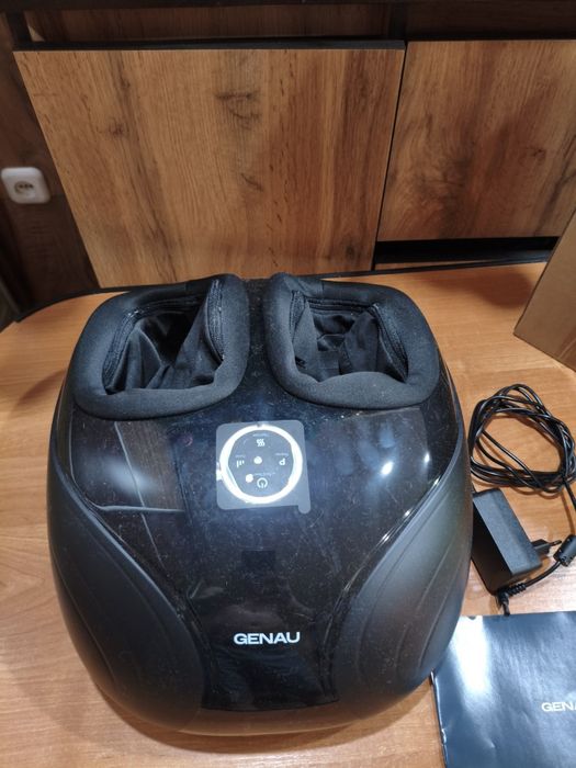 Продам массажер для ног Genau