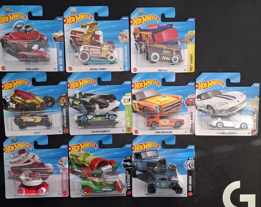 Hot wheels колички
