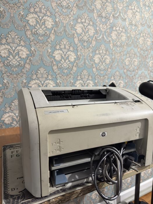 Принтер hp laserjet 1018