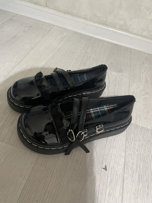 Школьные туфли стильные