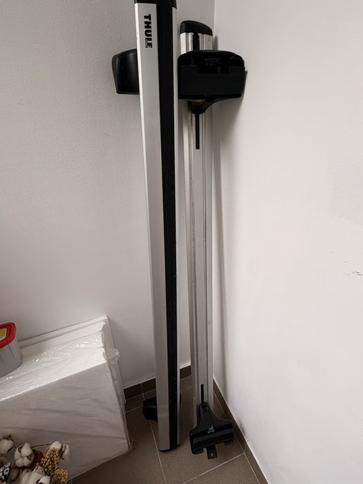 Bare Thule 135 cm