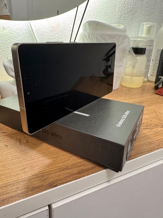 Продам Samsung s25 ultra