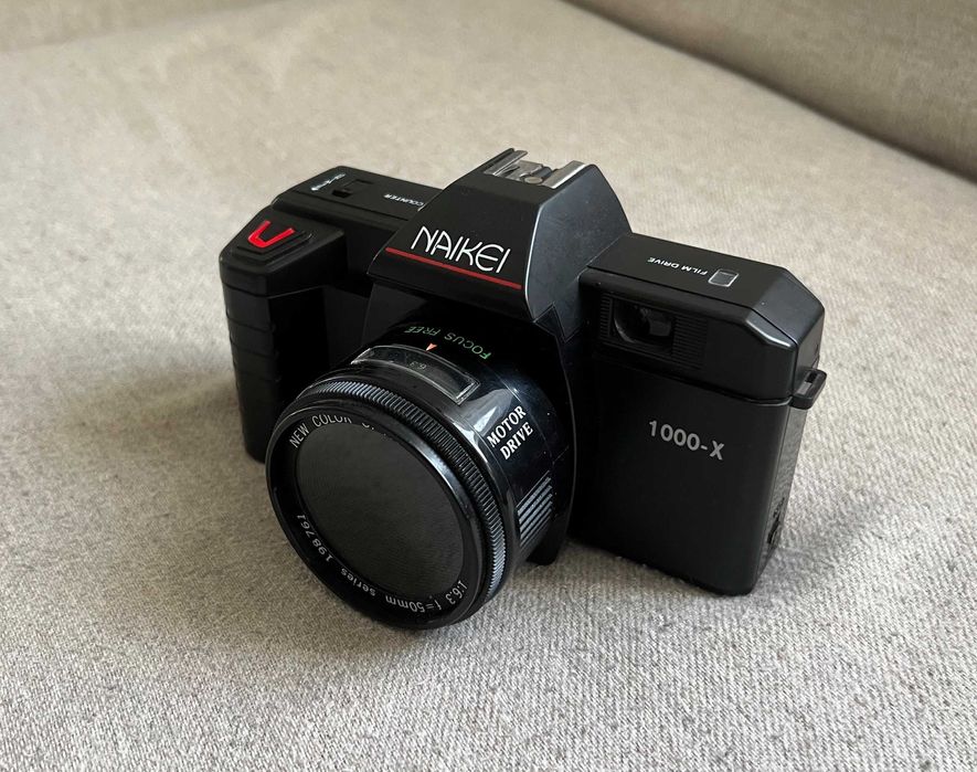 Aparat foto Naikei 1000-X vintage 35mm Focus Free cu motor drive