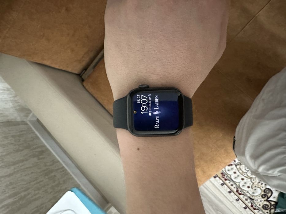 Продам свой Айфор 14 pro max,256гб + часы