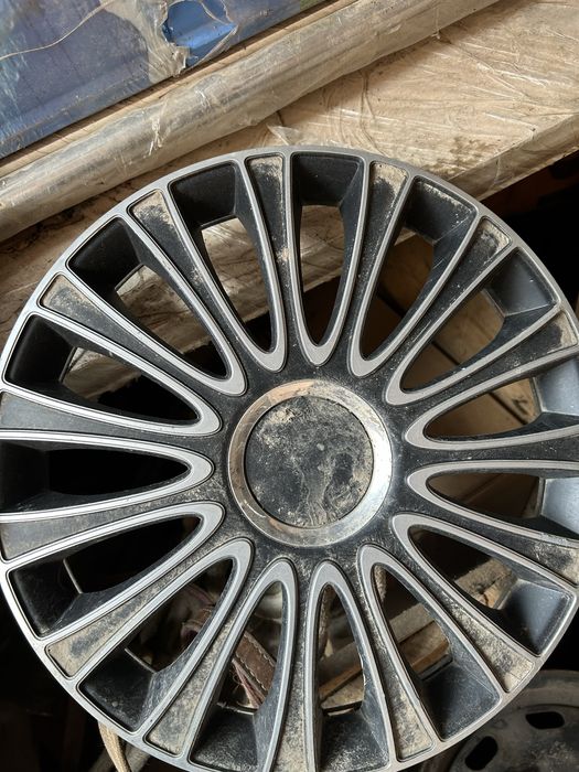 Продам колпак 3 шт