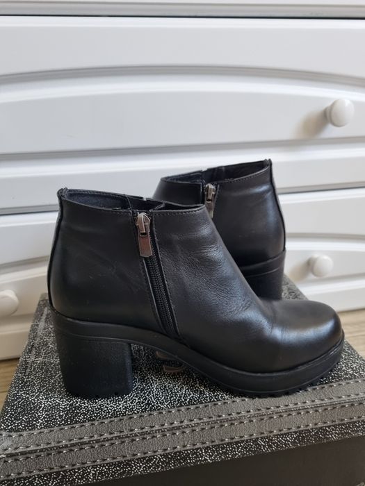 Продам Ботильоны Зима