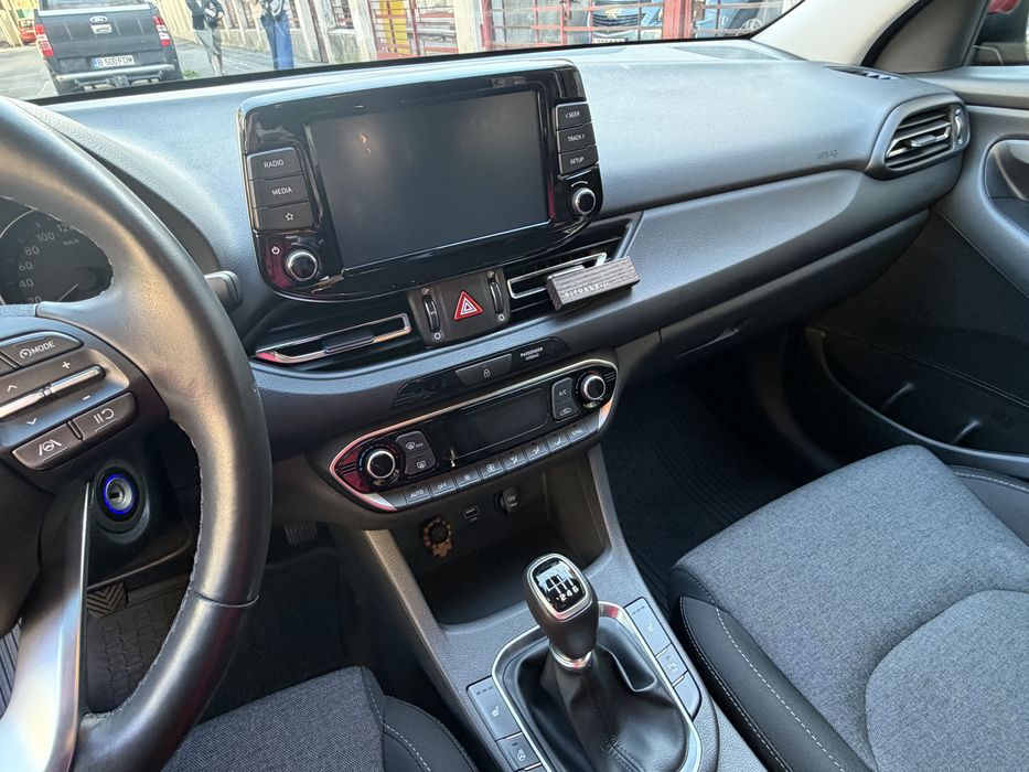 Hyundai I30 1.5 DPi 110 CP Highway /2022/23500 km /Garantie 2027