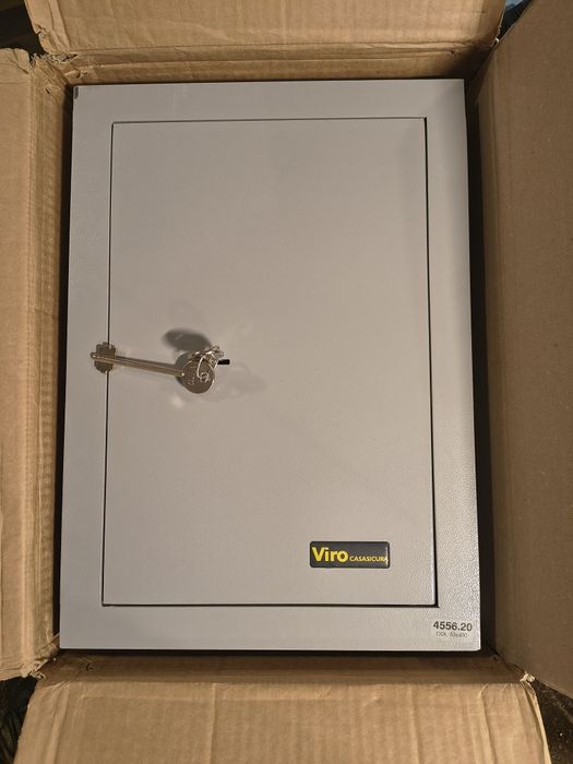 Viro | Вграден механичен сейф Casasicura, двойна ключалка, 420 x 300 x