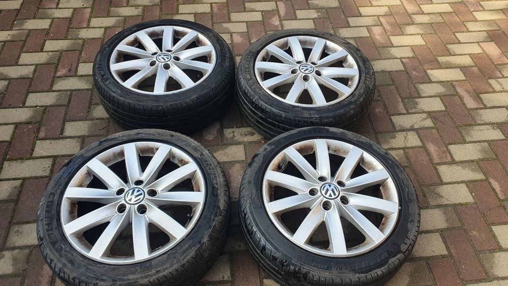 Cuciucuri Michelin 225 45 17 cu sau fara jante dot 2822 6-7mm