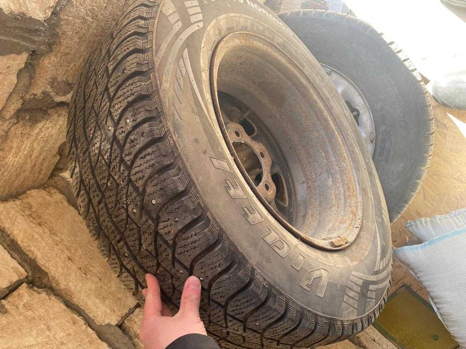 продам резины шины с дисками на крузак