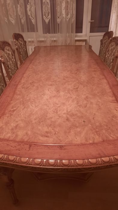 Стол со стульями