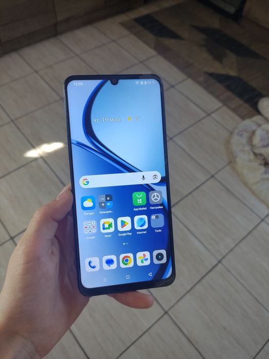 Продам телефон Realme