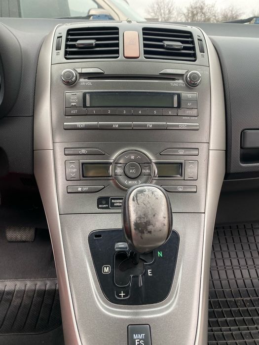 TOYOTA Auris 2008 — imagine 3