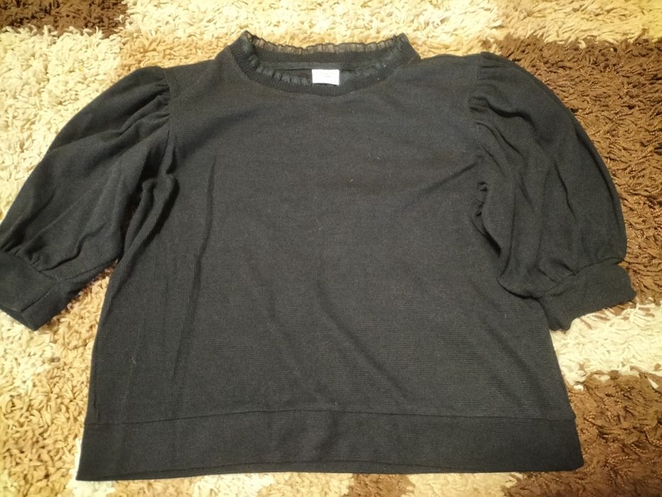 Vând bluze mărimi Xl,M