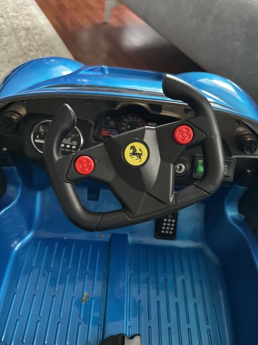 Детский ФЕРРАРИ электрокар машина