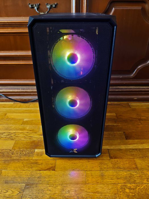Gaming PC с Ryzen 7 7700X/ 32GB DDR5/ RX 6800 XT 16GB/ 512GB/ 850W
