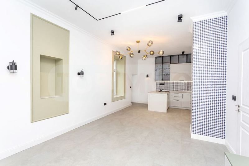 Продава се Къща в Каварна - 234 кв.м за 1411 €/кв.м - Снимка #9