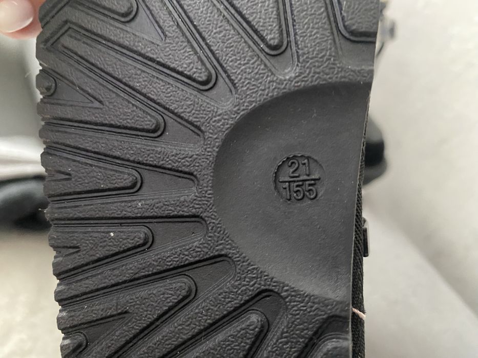 Продам угги на малыша