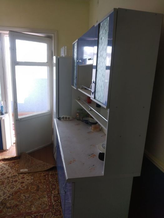 Продается квартира в городе Ангрен5/1.а трёх комнатная этаж 4 керпичн