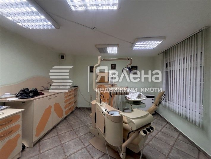 Дава се под наем Магазин в Варна, Колхозен пазар - 75 кв.м за 780 € - Снимка #2