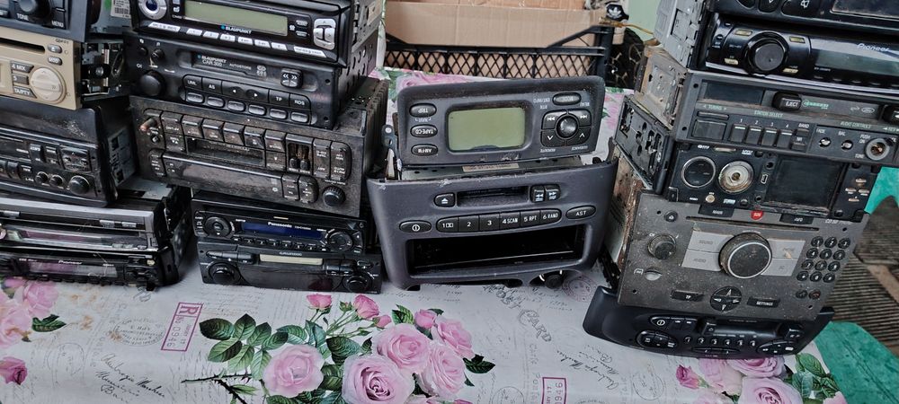 Продавам СД и касетофони 20б